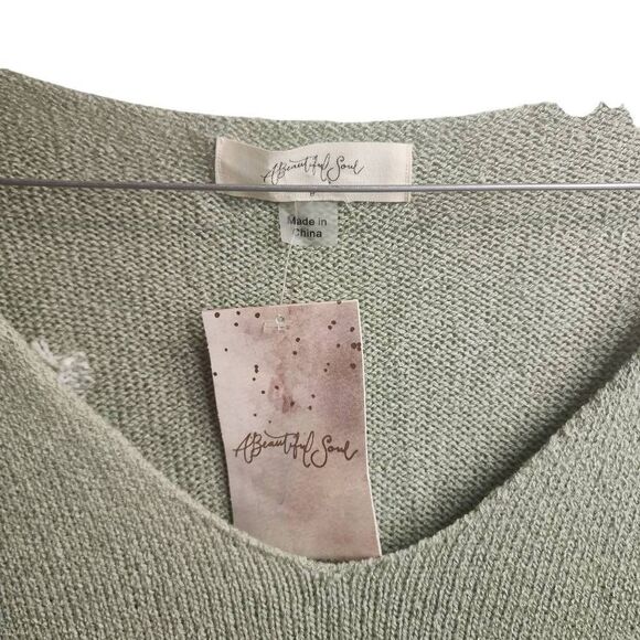 A Beautiful Soul NWT Sage Star V Neck Pullover Lightweight Beach Sweater Size 18 - Picture 2 of 11